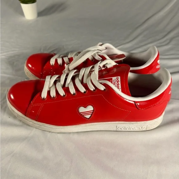 Adidas Stan Smith Valentines Day Red Patent Leather Shoes Size 10 - Picture 1 of 8